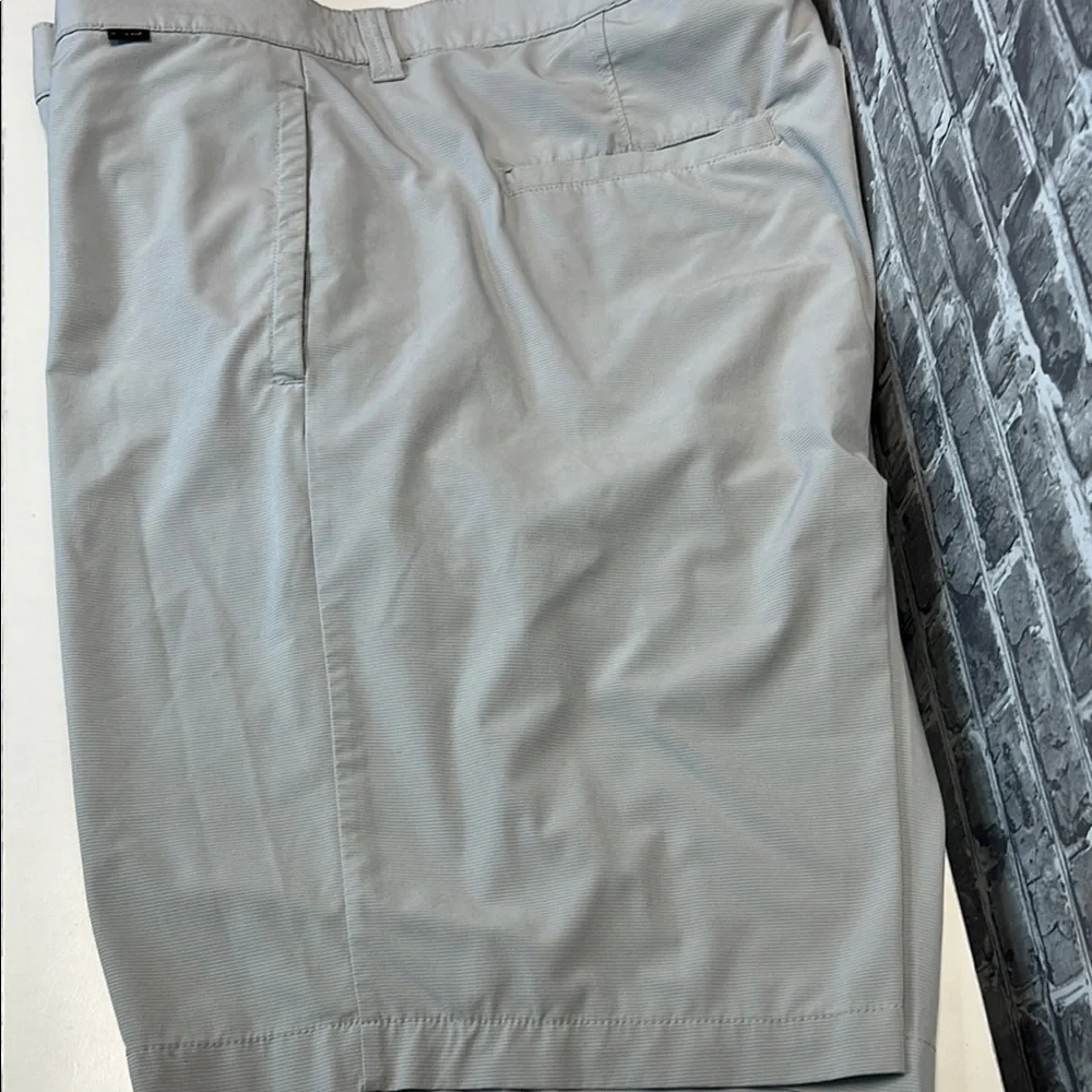 Travis‎ Mathew shorts